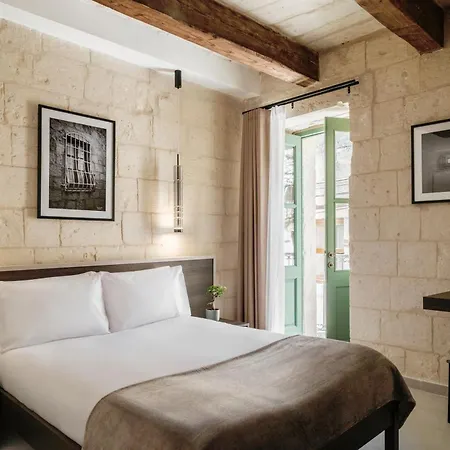 Casa Radiant