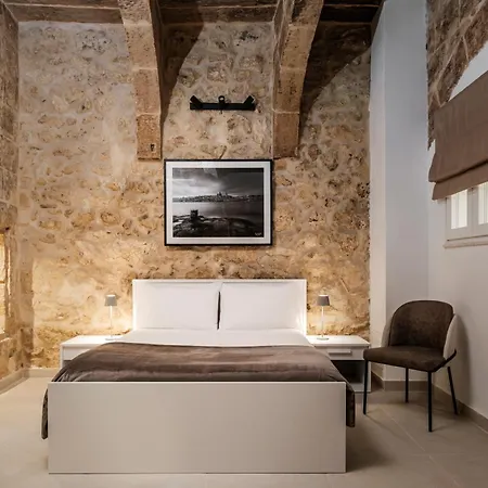Casa Radiant