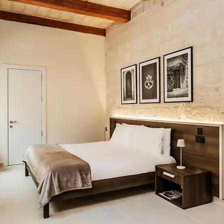 Casa Radiant